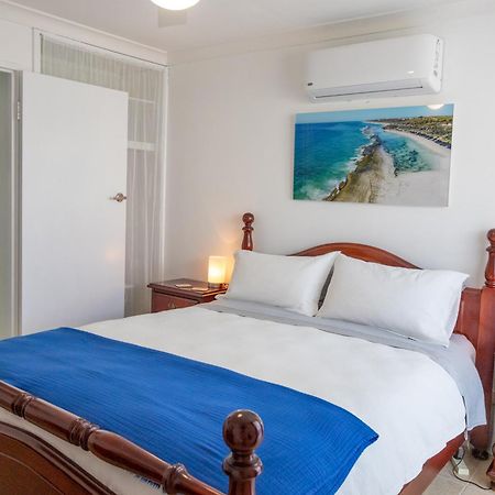 Shabby Chic Shack - 2 Bedroom Beach Cottage Yanchep Esterno foto