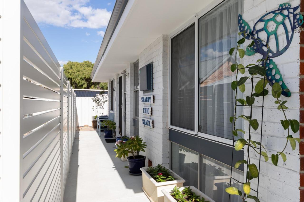 Shabby Chic Shack - 2 Bedroom Beach Cottage Yanchep Esterno foto
